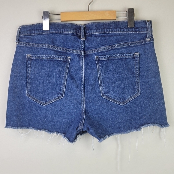 Old Navy Boyfriend Jean Shorts Button Fly Frayed Hem 14 - Picture 3 of 9